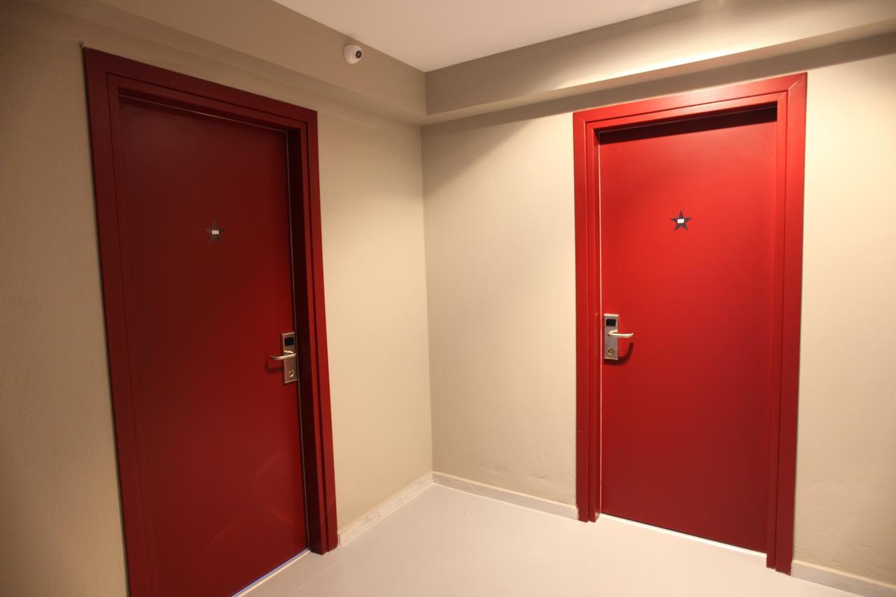 Stay Hybrid Hostel Салоники Экстерьер фото