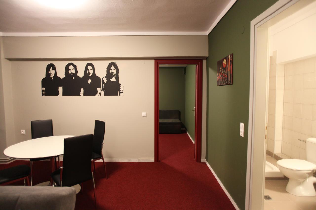 Stay Hybrid Hostel Салоники Экстерьер фото